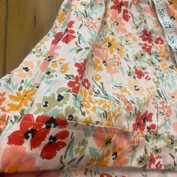 Shore Women’s Willow Shorts Romper Resort Pockets Floral Pockets New size M - Picture 8 of 14
